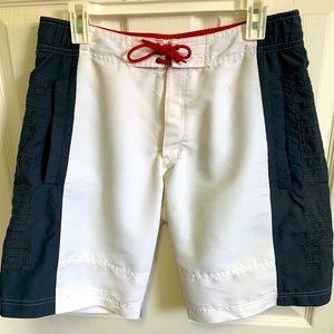 Sail Racing men’s board shorts swim shorts size Small red, white, navy